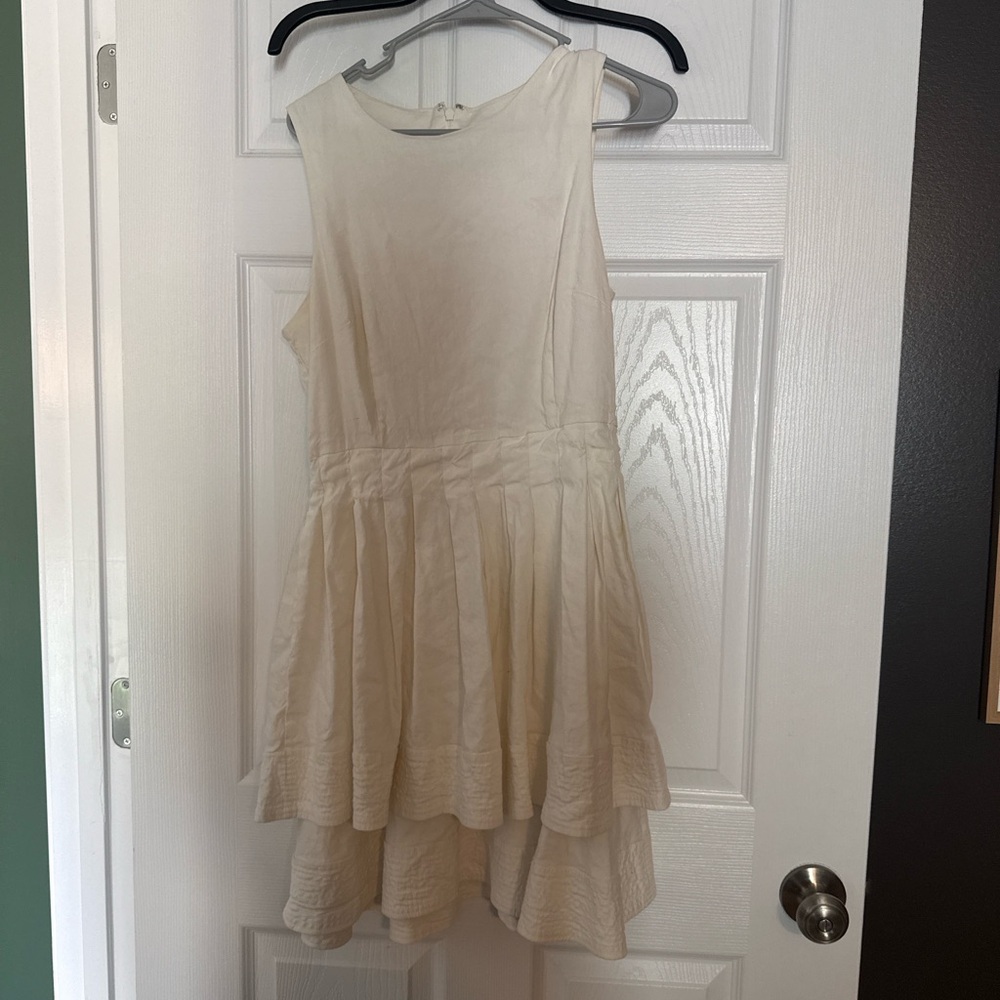 Elegant Cream Sleeveless Dress
